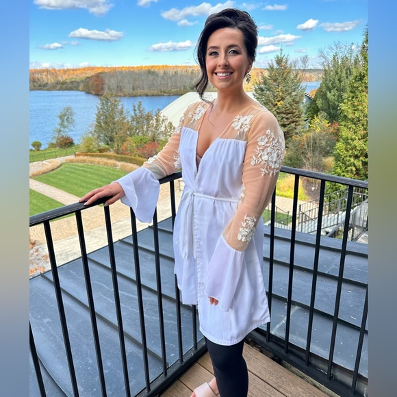 Bride Robe - Picture 6 of 8